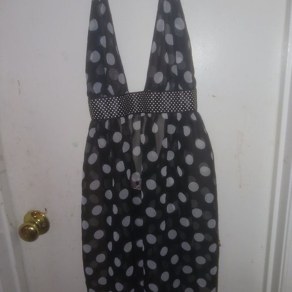 Victoria Secret - Picture 3 of 3